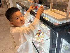 -花花卷卷·鲜食蛋糕(静安久光百货店)