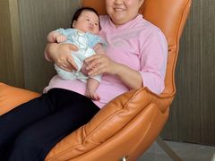 -爱贝尔高端月嫂(母婴护理)