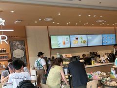-星巴克臻选(莘庄仲盛店)