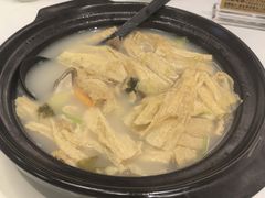-潮珍苑海鲜粤菜酒家·广式茶点·宴请(临江大道店)