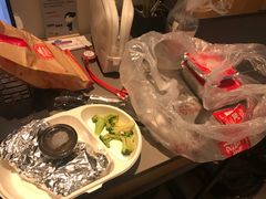 -必胜客(WOW黄骅华贸店)