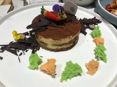 -水桶王国主题餐厅·聚会·生日派对·亲子活动·家庭套餐(亚龙湾希尔顿店)