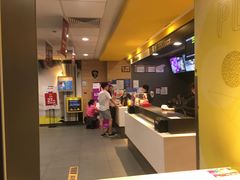 -麦当劳(世界城广场店)