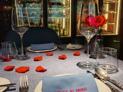 -弦月窗LUNETTE BY AMANDA(复兴路店)