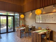 -荷风细雨·中国茶宴(世纪大道店)