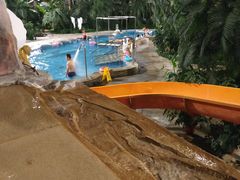 -中家鑫园温泉酒店鑫悦汤泉