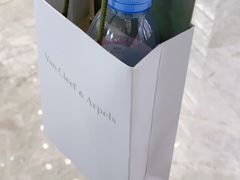 -梵克雅宝(国贸商城店)