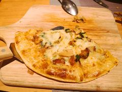 亚洲风味香肠酥皮薄脆披萨-新贝乐意大利餐厅(苏州中心店)