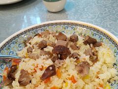 -汗腾格里·风味餐厅(新疆驻京办店)