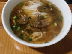 -矮子粉店1985·长沙米粉(湘春路店)