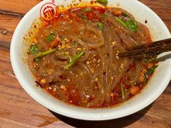 -万记麻辣烫国展总店