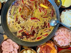 -黄潇洒老火锅(九眼桥宏济巷店)