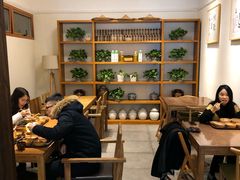 大堂-一两饭川味素食餐厅