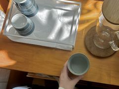 -彳亍咖啡·这里(水湾路店)