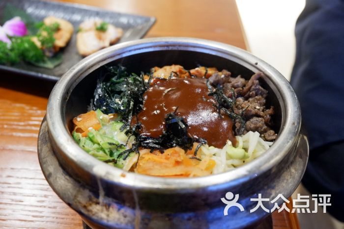 兜·匠造日式炭火烧肉牛肉石锅拌饭图片 - 第18张