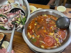 -周良天山牛杂城(天山路总店)