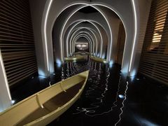 -涨巢·潮玩水疗局