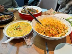 -有红鸡毛店·川菜(建设路店)