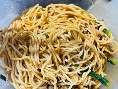 -犟一碗双椒鸡面(得意世界店)