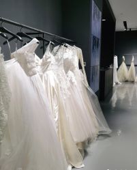 -Vera Wang婚纱礼服旗舰店