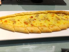 蘑菇奶酪皮塔-伊斯坦布尔土耳其清真咖啡餐厅