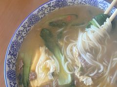 -邱芳粉店(迎宾大道旗舰店)