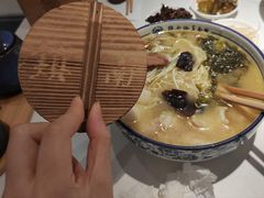 -镇南锅盖面馆(解放路店)