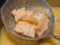 -鲜入唯煮·港式海鲜牛肉火锅(金宝街店)