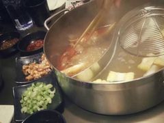 -左庭右院鲜牛肉火锅(金山万达店)