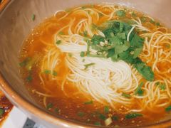 -哇蛙牛功夫面渝都料理(龙阳广场店)