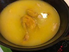 -鲜入围煮花胶鸡海鲜火锅