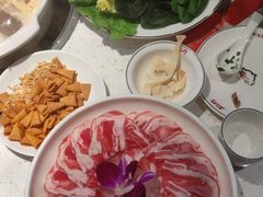 -三人行骨头王火锅(长寿店)