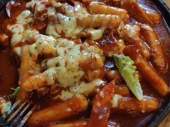 海鲜芝士炒年糕-MI WU FACTORY米屋美食工厂餐厅(绿地店)