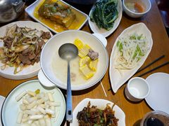 -隔壁老王·家常云南菜(花巷店)