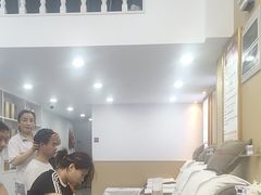 -郑远元专业修脚房(栖山路店)