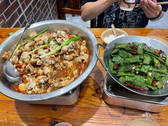 -土媳妇香锅坊(光谷店)