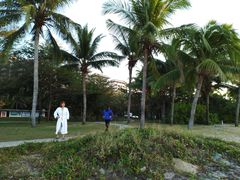 -三亚湾海居铂尔曼度假酒店