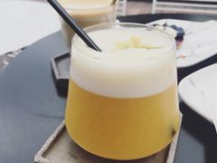 -UNI UNI(环亚凯瑟琳店)