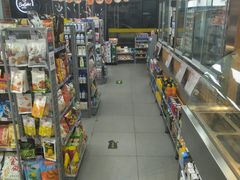-便利蜂(西城区远见名苑10号楼店)