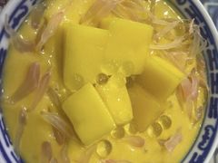 -广信牛奶甜品世家(台东店)