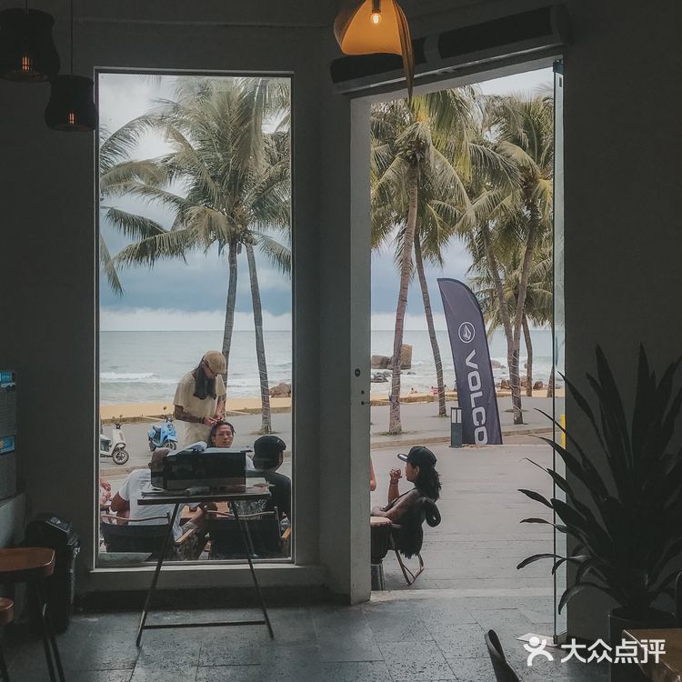 万宁|日月湾最美的一家海边咖啡店☕️