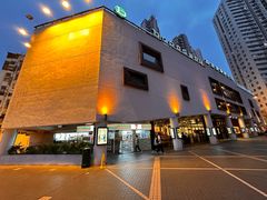 -百老汇电影中心(油麻地店)