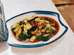 -霄汉牛三鲜湖北砂锅菜(万松园2店)