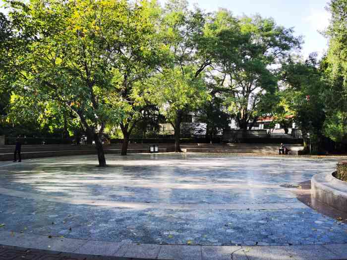 南礼士路公园-"交通:位于儿童医院南侧,偶尔路过,顺便.