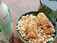 -包整·丝娃娃(一览甲秀楼风景店)