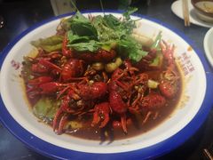 -巴四老城区炭火蛙锅(张江店)