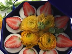 蓝色之恋主题千层礼盒-艾加柒克蛋糕茶歇甜品台(春熙路店)