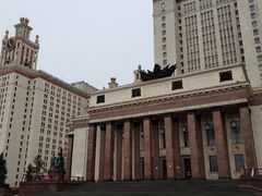 -莫斯科大学