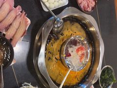 -邓莽子老火锅(中兴路总店)