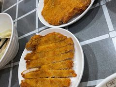 炸猪排-潘国仙耳光馄饨(黄家阙路店)